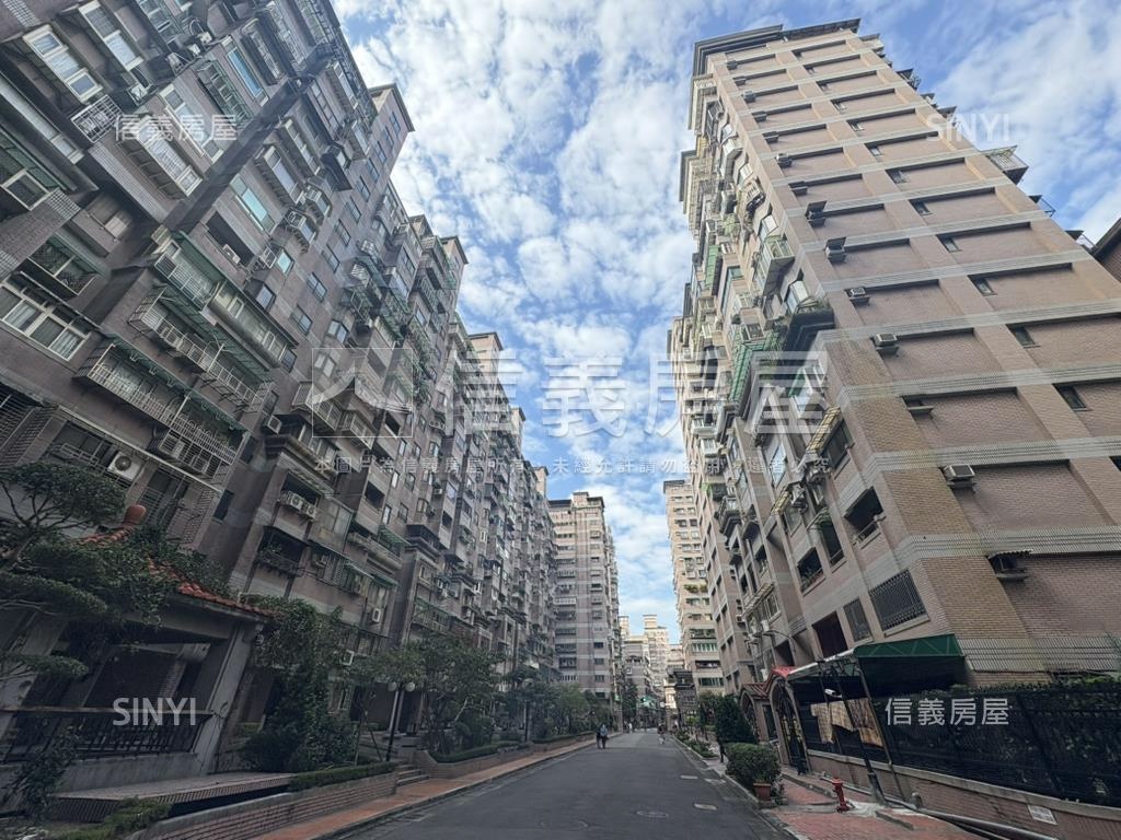 【香格里拉】電梯典雅三房房屋室內格局與周邊環境