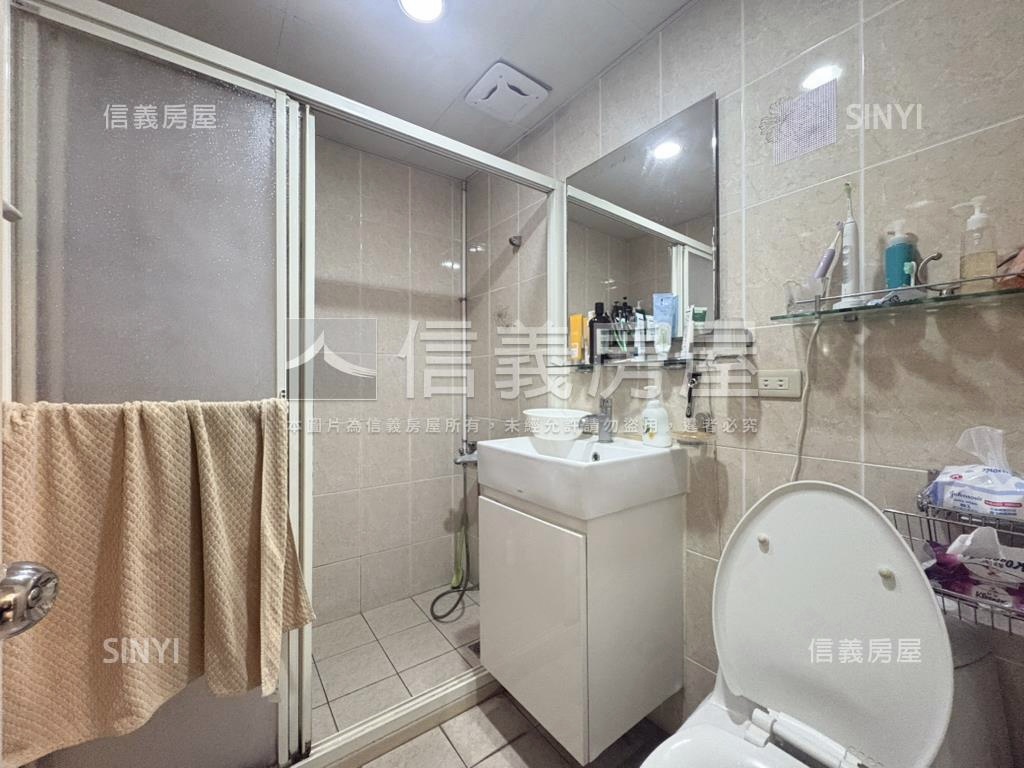 【香格里拉】電梯典雅三房房屋室內格局與周邊環境