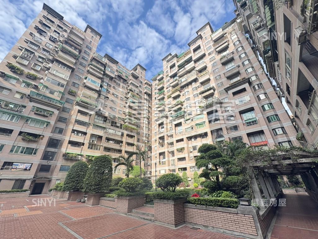 【香格里拉】電梯典雅三房房屋室內格局與周邊環境