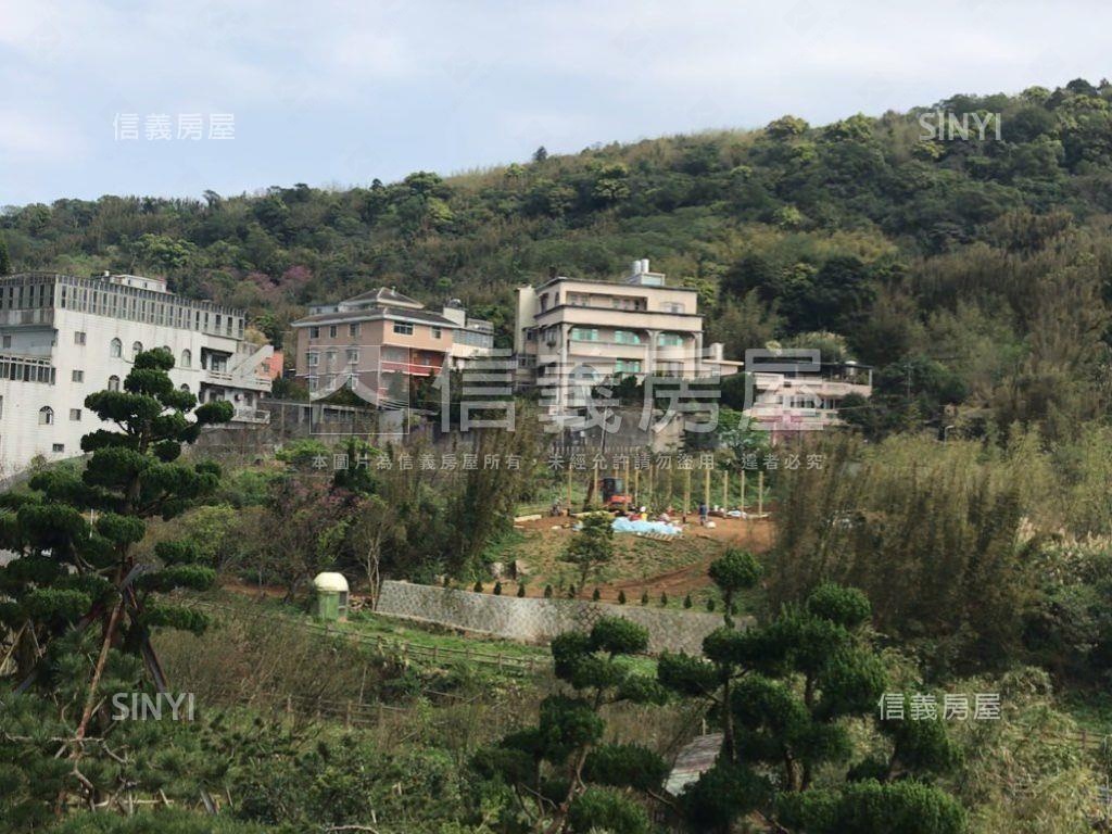 近公車站陽明山稀有土地房屋室內格局與周邊環境