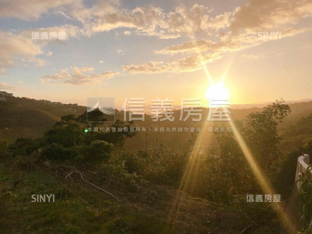 近公車站陽明山稀有土地房屋室內格局與周邊環境