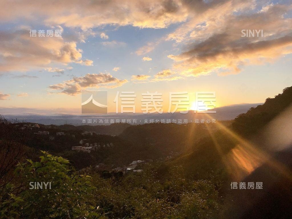 近公車站陽明山稀有土地房屋室內格局與周邊環境