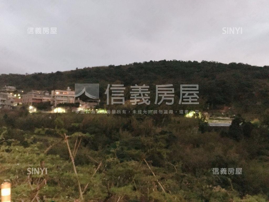 近公車站陽明山稀有土地房屋室內格局與周邊環境