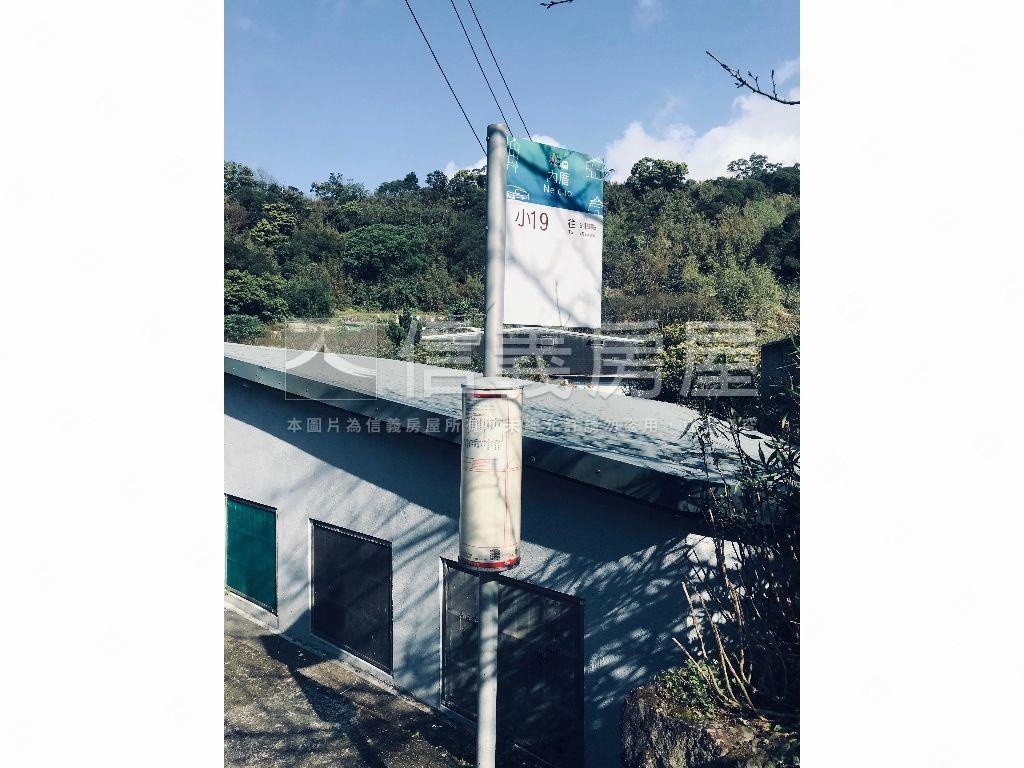 近公車站陽明山稀有土地房屋室內格局與周邊環境