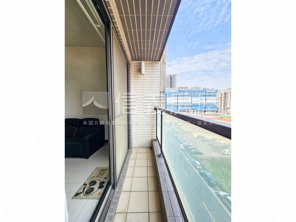 專任時代園邸大兩房大車位房屋室內格局與周邊環境