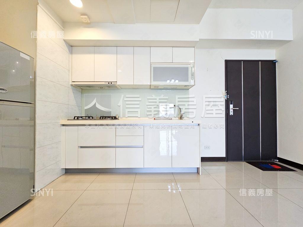 專任時代園邸大兩房大車位房屋室內格局與周邊環境