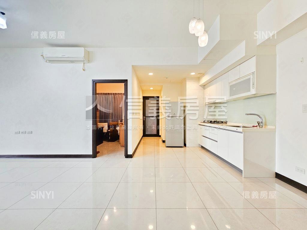 專任時代園邸大兩房大車位房屋室內格局與周邊環境