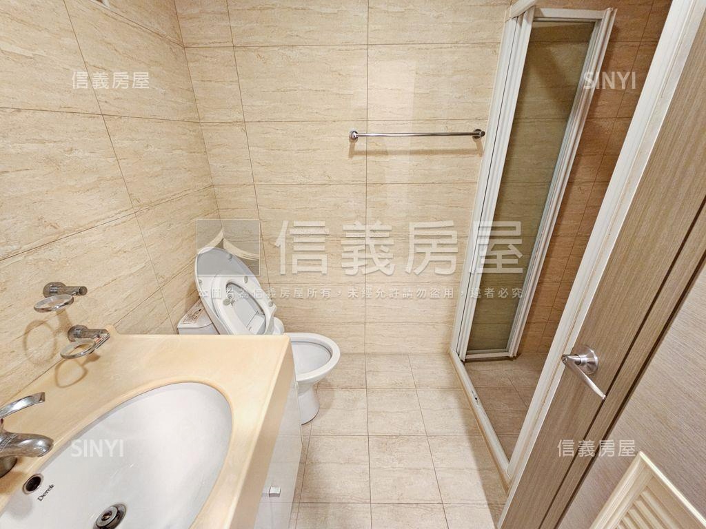 專任時代園邸大兩房大車位房屋室內格局與周邊環境