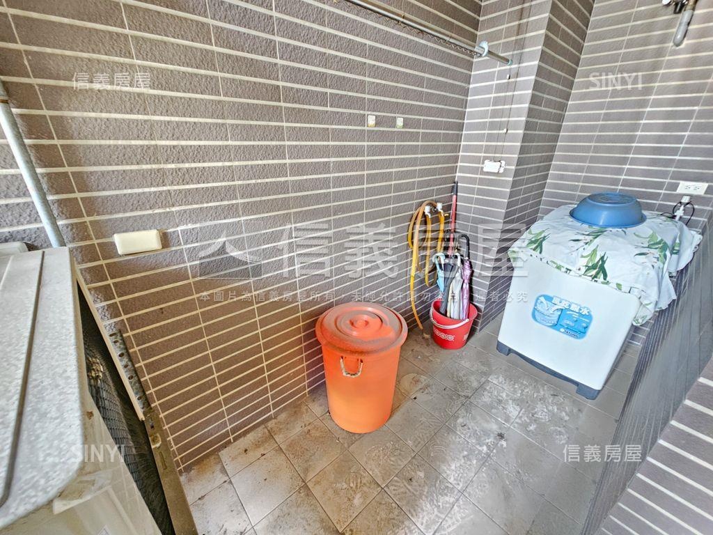 專任時代園邸大兩房大車位房屋室內格局與周邊環境