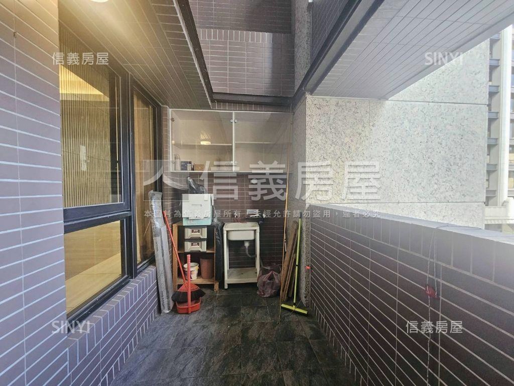 捷仕堡景觀電梯兩房車位房屋室內格局與周邊環境