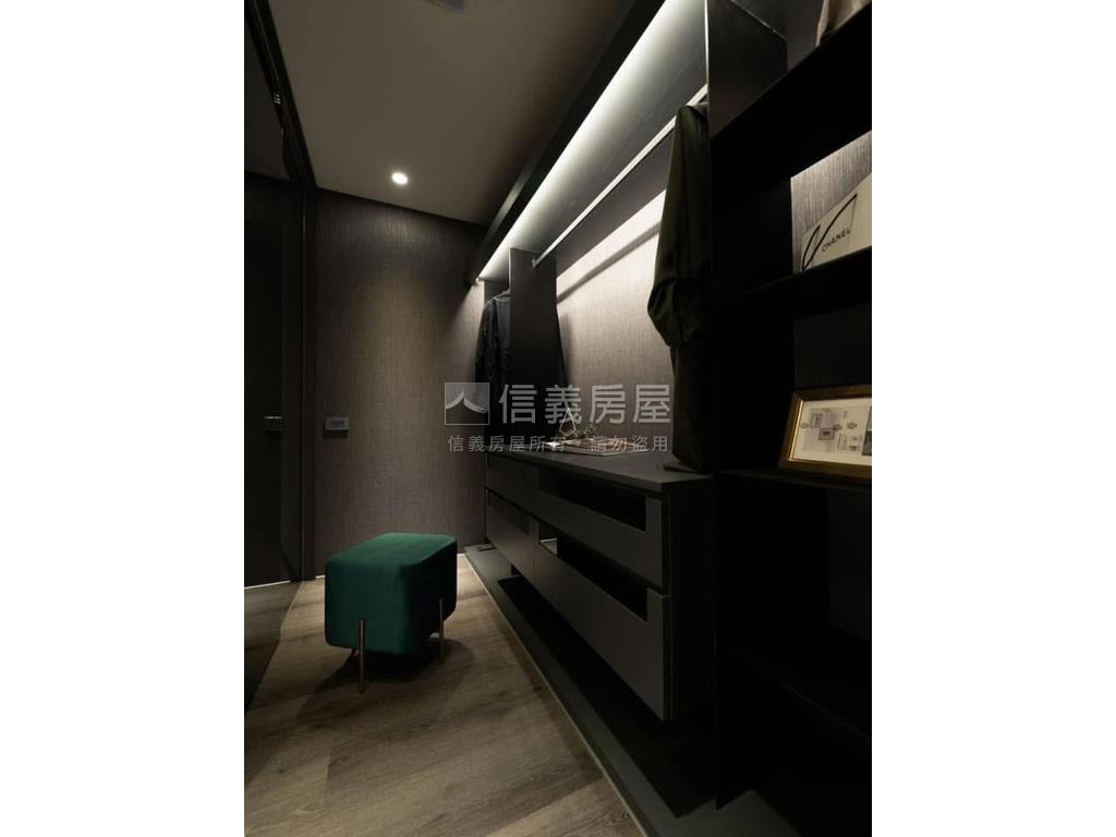 店長推薦精裝三改二房車位房屋室內格局與周邊環境