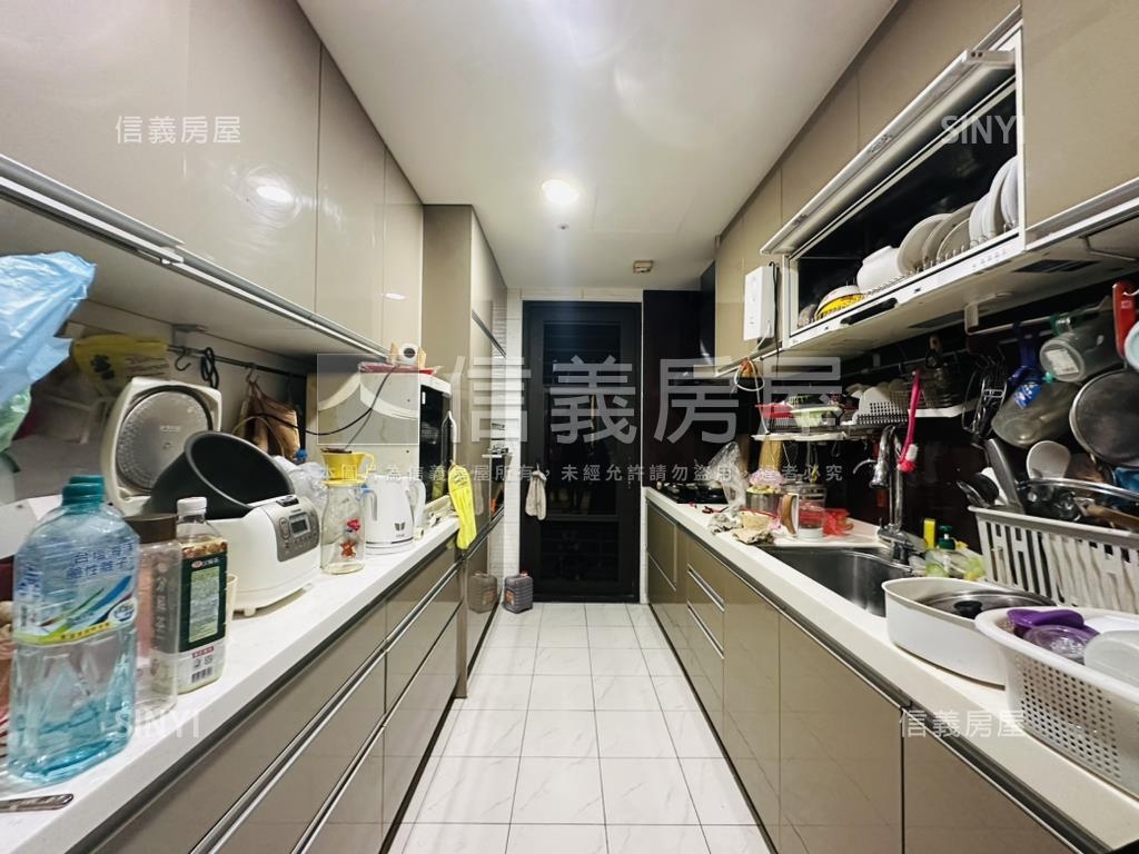 綠景芬芳－四房三衛浴美宅房屋室內格局與周邊環境