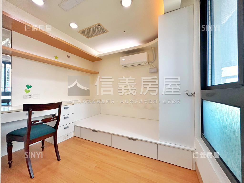 亞灣區‧雄女‧精美兩房房屋室內格局與周邊環境