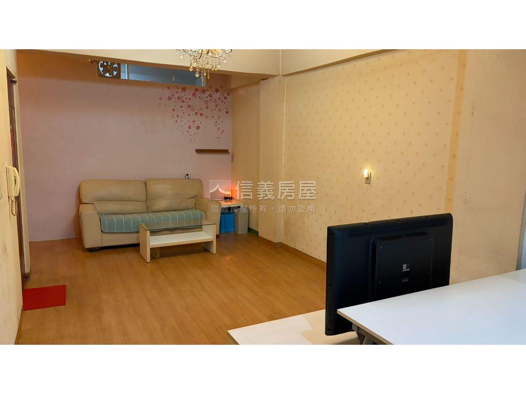 近捷運公寓３樓房屋室內格局與周邊環境
