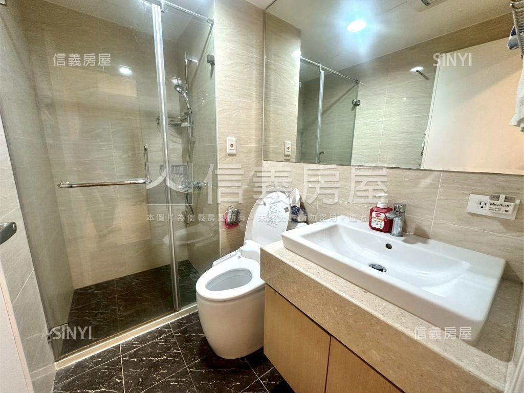 赫里翁臻愛精緻兩房房屋室內格局與周邊環境