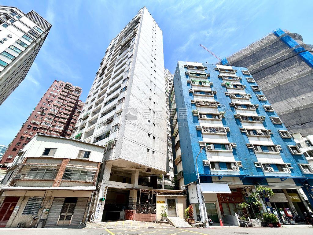 港灣美景．三房車位房屋室內格局與周邊環境