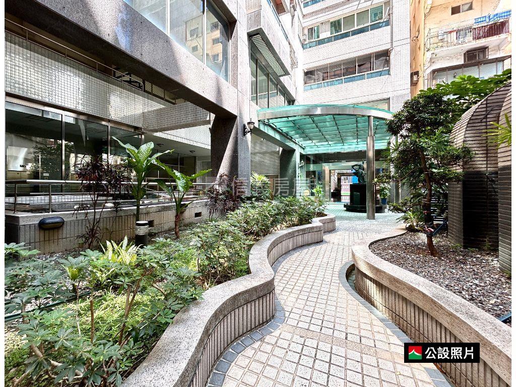 港灣美景．三房車位房屋室內格局與周邊環境