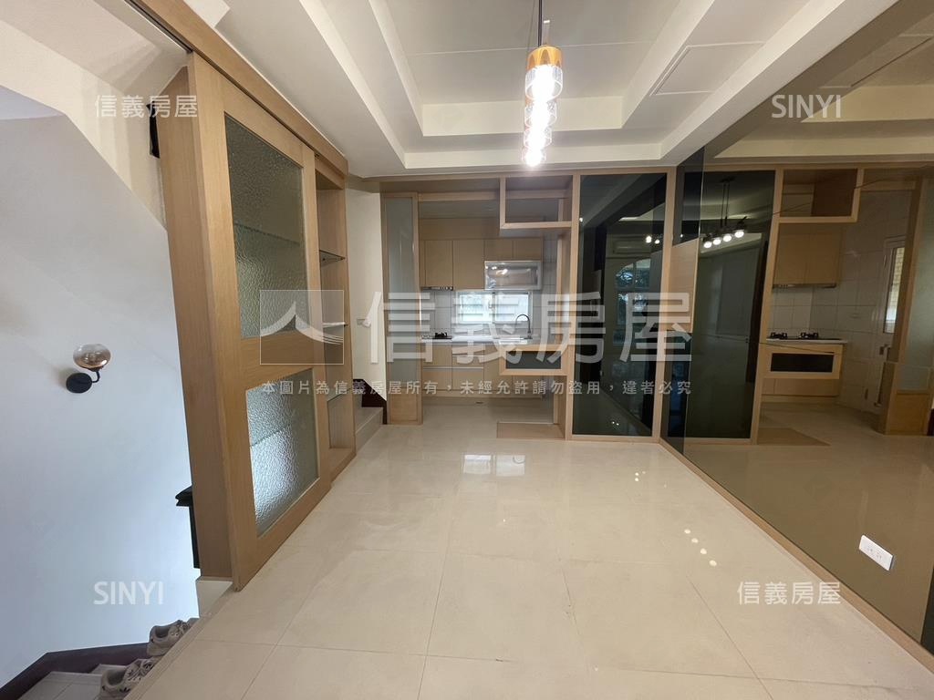 桃園優質景觀透天快樂小鎮房屋室內格局與周邊環境