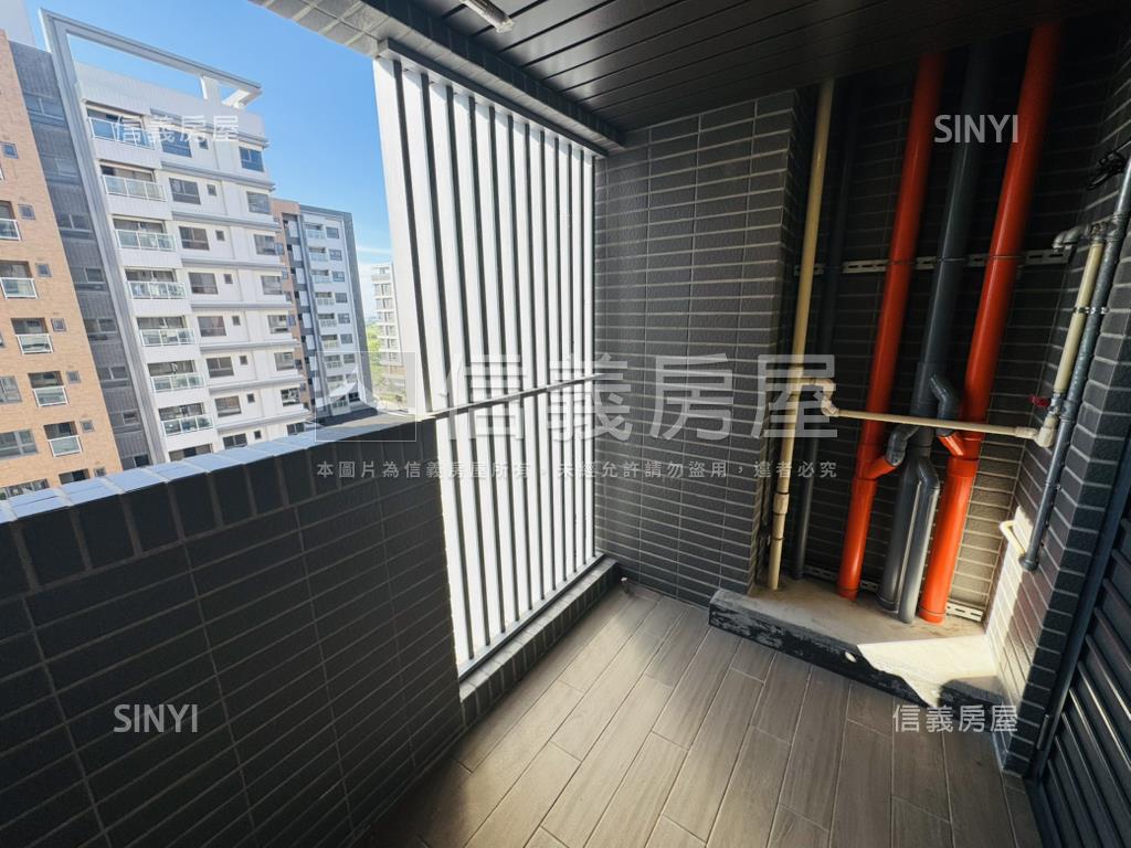 航空城Ａ１８安家２房車位房屋室內格局與周邊環境