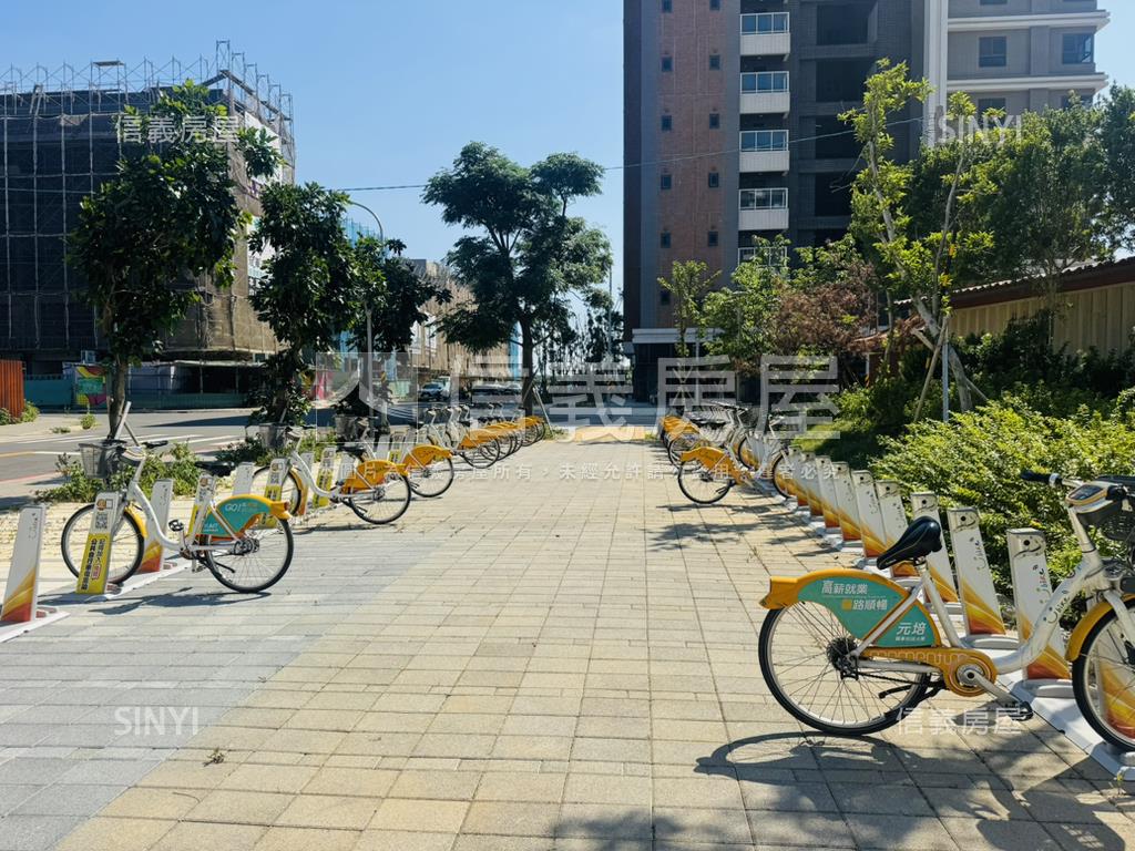 航空城Ａ１８安家２房車位房屋室內格局與周邊環境