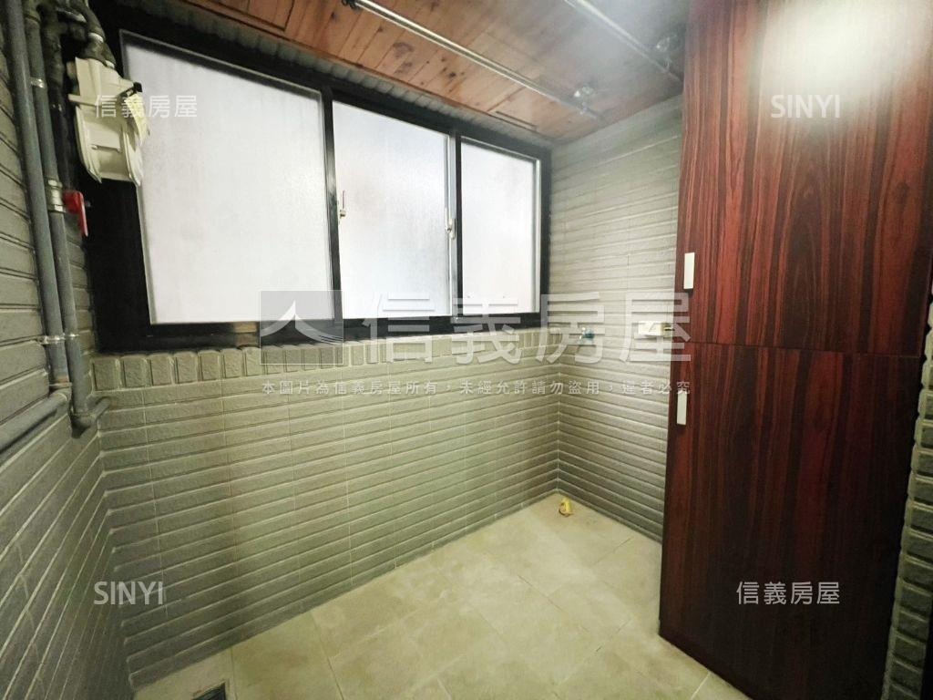 公園禮景觀三房車位房屋室內格局與周邊環境