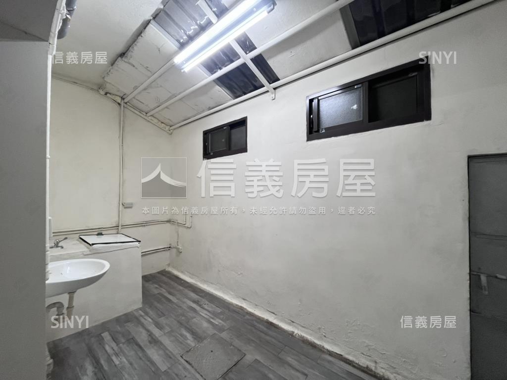 龍興便利一樓房屋室內格局與周邊環境