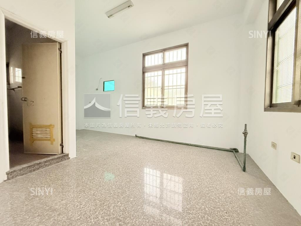 鳥松大地坪透天房屋室內格局與周邊環境