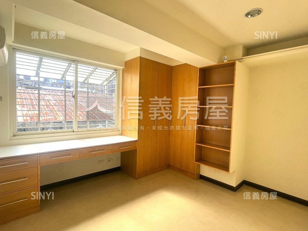 雙仁愛獨棟亮麗美廈房屋室內格局與周邊環境