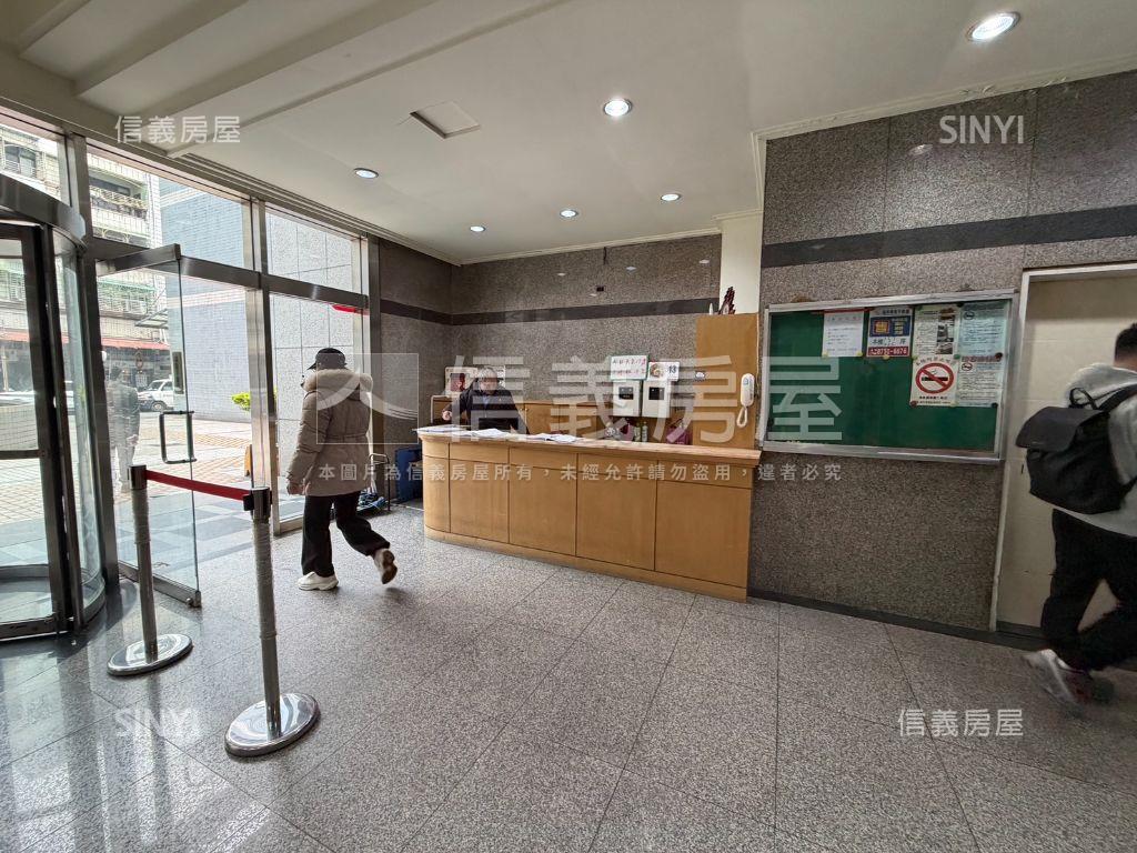 松山車站超值双鐵辦公大樓房屋室內格局與周邊環境