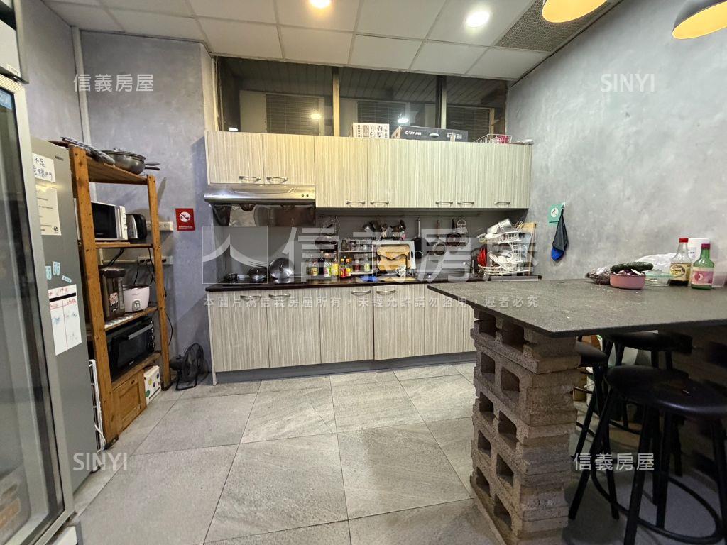 松山車站超值双鐵辦公大樓房屋室內格局與周邊環境