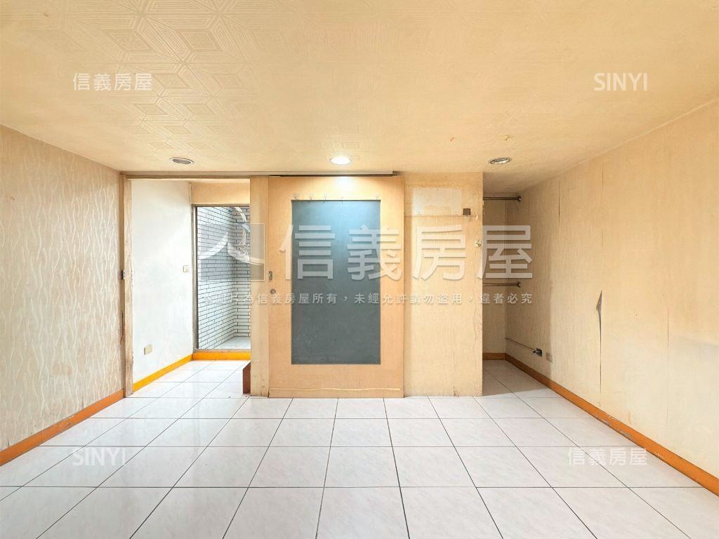 萬世ＯＫ房屋室內格局與周邊環境