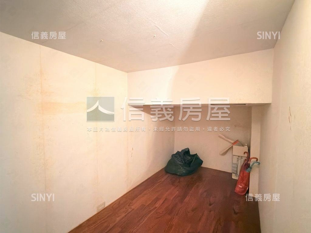 萬世ＯＫ房屋室內格局與周邊環境