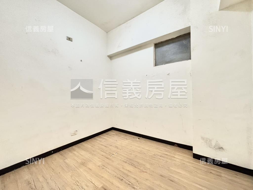 新店稀有社區一樓房屋室內格局與周邊環境