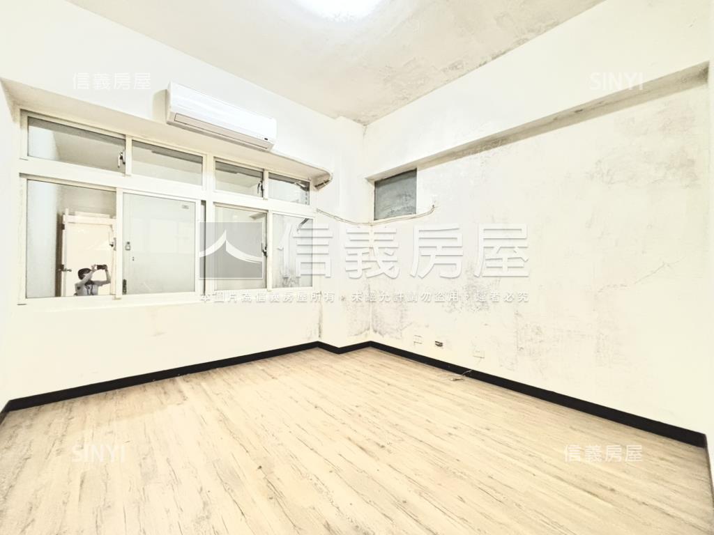 新店稀有社區一樓房屋室內格局與周邊環境
