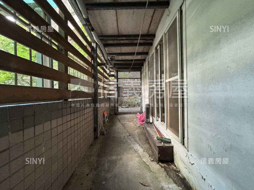 新店稀有社區一樓房屋室內格局與周邊環境
