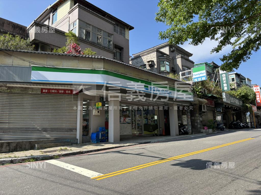 新店稀有社區一樓房屋室內格局與周邊環境