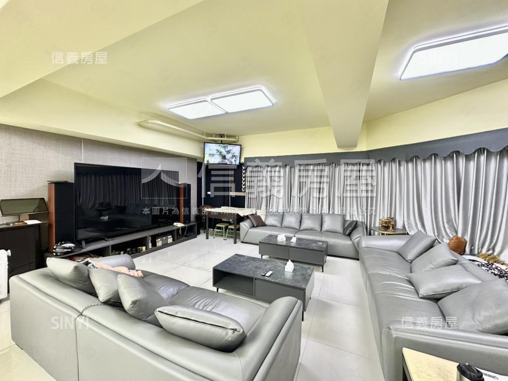 東區大面寬稀有順向角店房屋室內格局與周邊環境