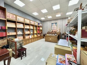 東區順向大面寬稀有角店