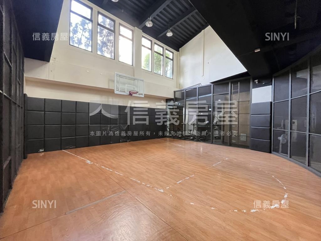 文心會館邊間兩房機上車位房屋室內格局與周邊環境