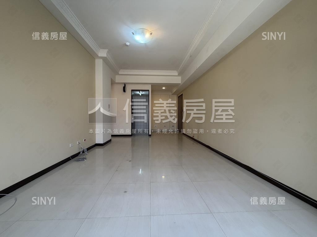 文心會館邊間兩房機上車位房屋室內格局與周邊環境