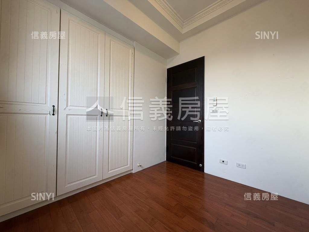 文心會館邊間兩房機上車位房屋室內格局與周邊環境