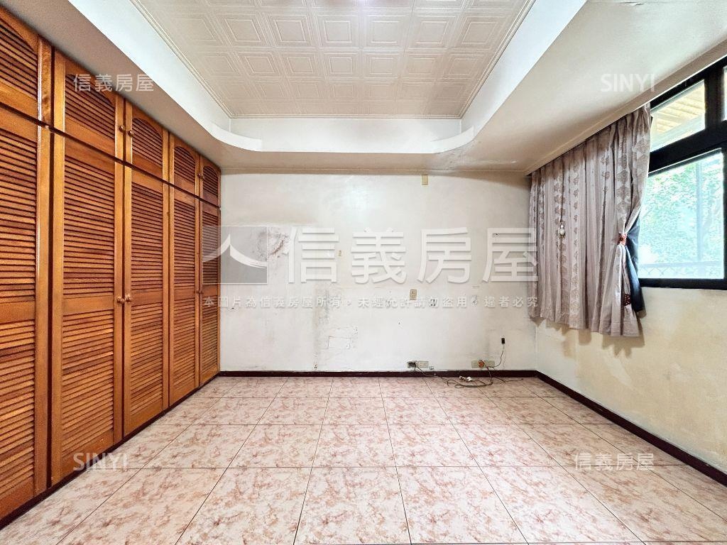 富錦靜巷邊間宅邸房屋室內格局與周邊環境