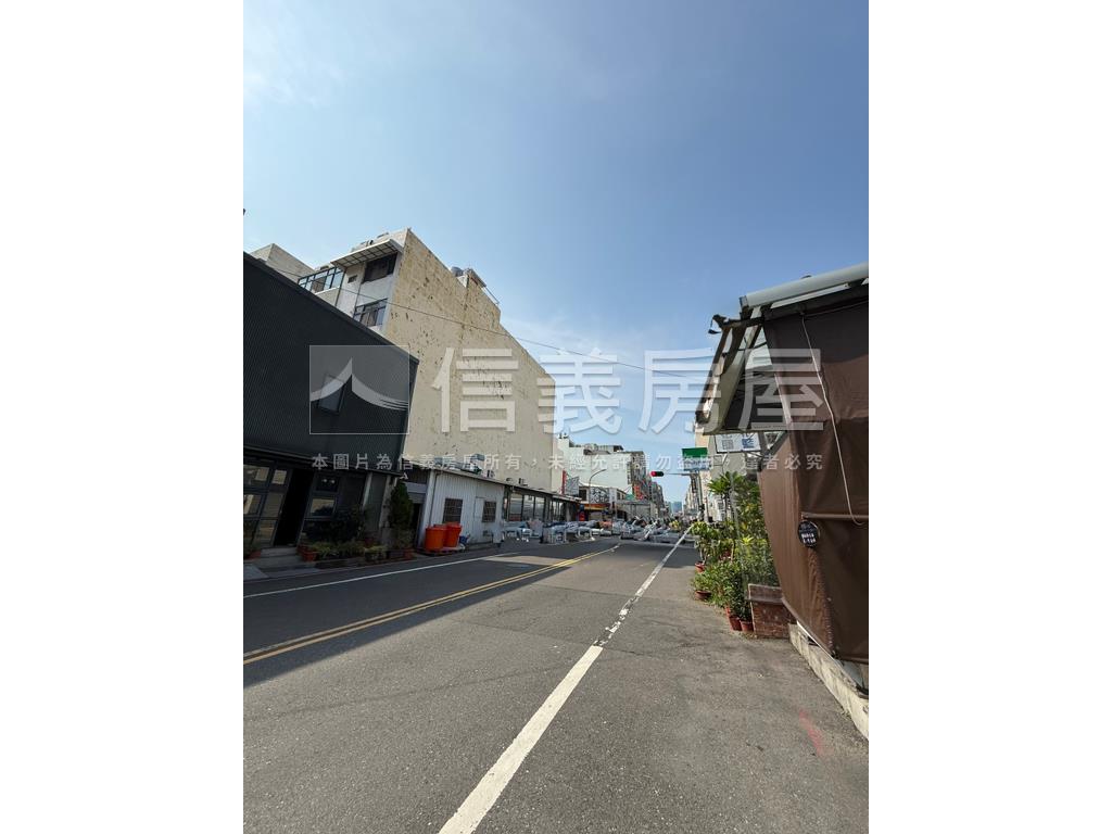 賢南街角窗店住房屋室內格局與周邊環境