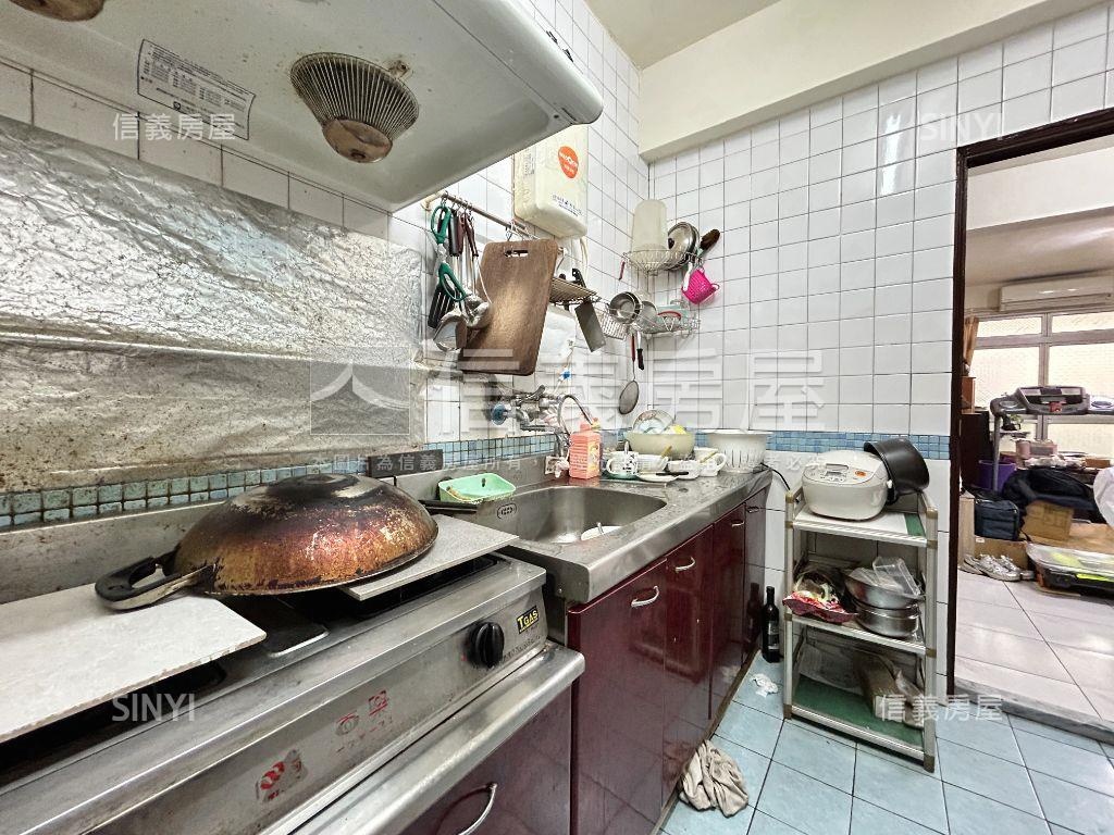 板橋火車站附近公寓房屋室內格局與周邊環境