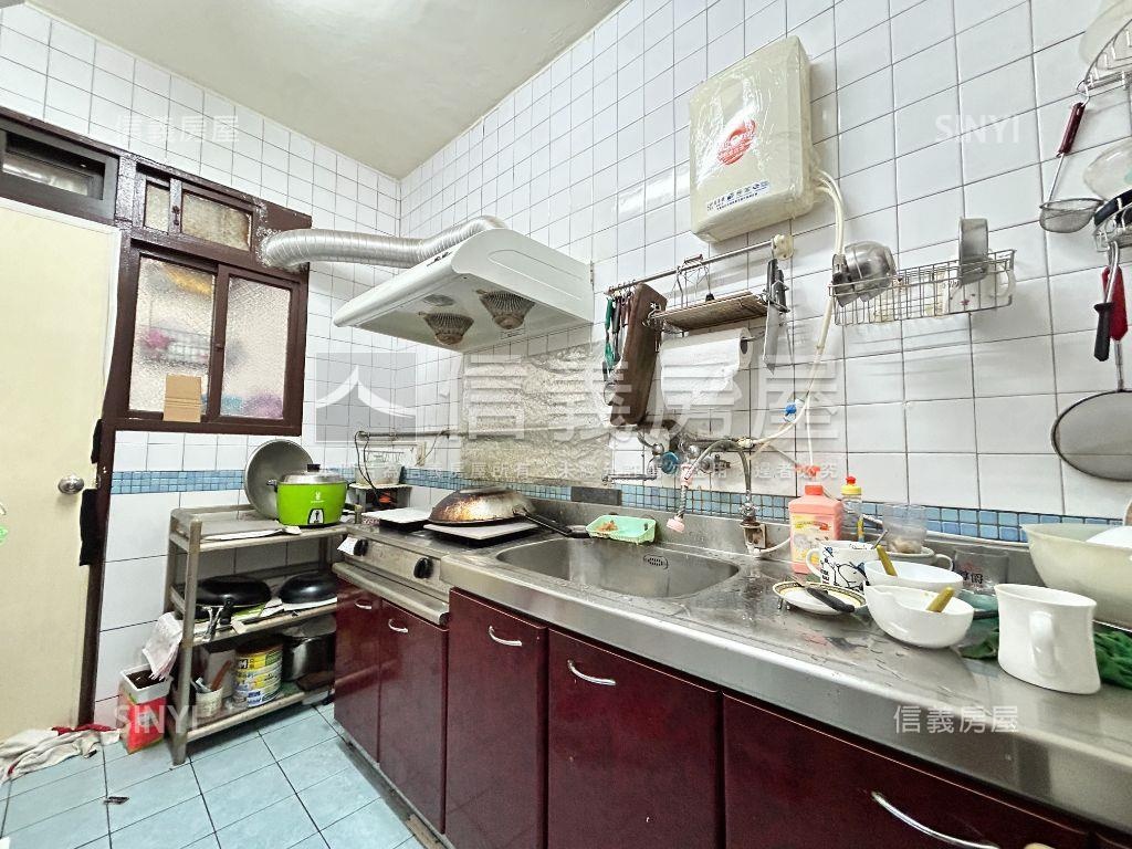 板橋火車站附近公寓房屋室內格局與周邊環境