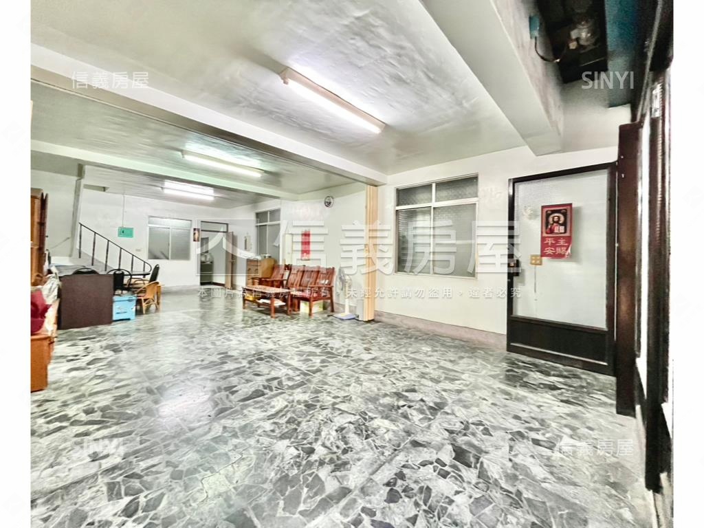 前路後巷德賢商圈面寬店住房屋室內格局與周邊環境