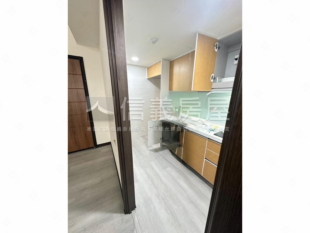 興大之櫻１０樓戶平面車位房屋室內格局與周邊環境