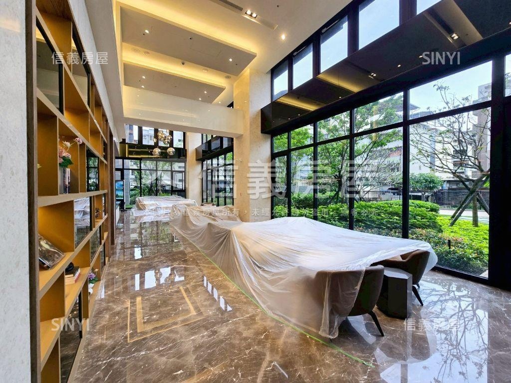 興大之櫻１０樓戶平面車位房屋室內格局與周邊環境