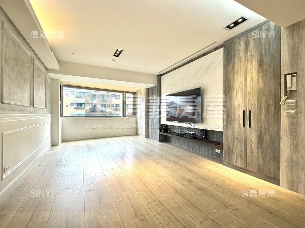 近捷運區公所精裝美美屋房屋室內格局與周邊環境