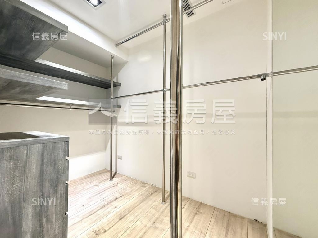 近捷運區公所精裝美美屋房屋室內格局與周邊環境